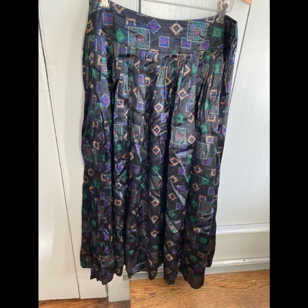 LIZ CLAIBORNE VINTAGE SKIRT SIZE 14 Geometric Pleated Design